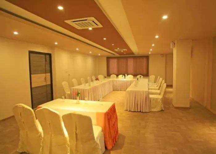 Hotel Mirage Regency 4*