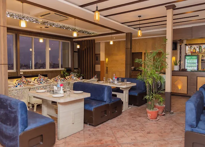 Hotel Mirage Regency 4*
