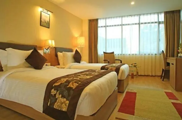 Hotel Mirage Regency 4*